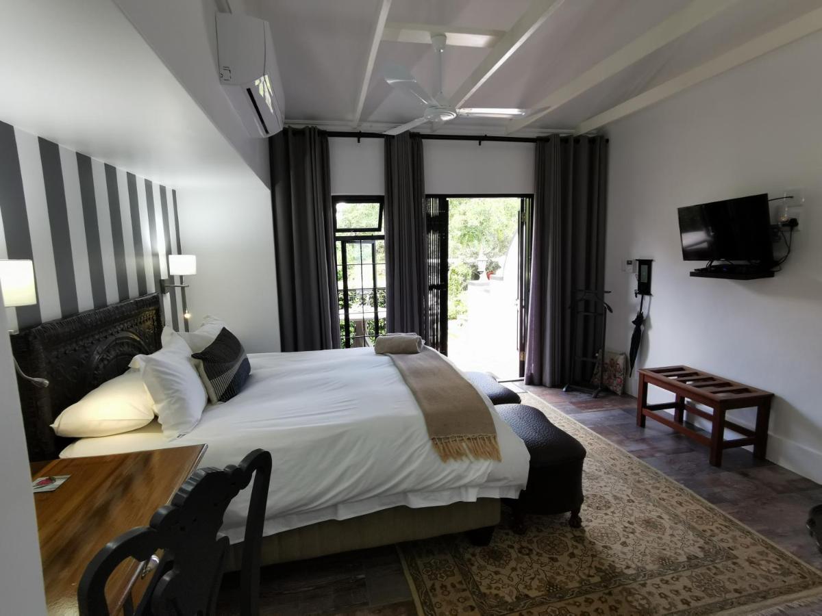 At 98 On Lynburn Guest House Pretoria-Noord Kültér fotó