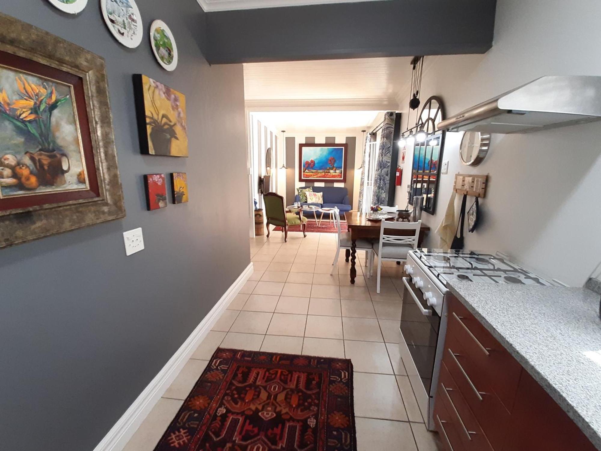 At 98 On Lynburn Guest House Pretoria-Noord Szoba fotó